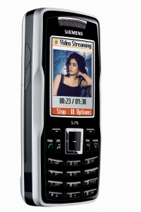 S75_KatieMelua_front_twl_300dpi.jpg