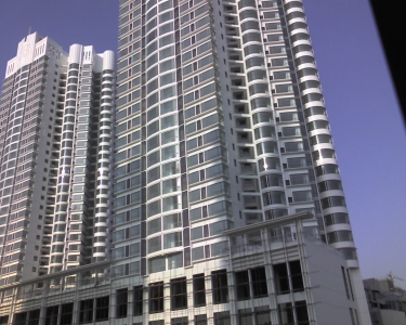 img066.jpg
