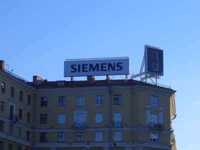 03042005.jpg