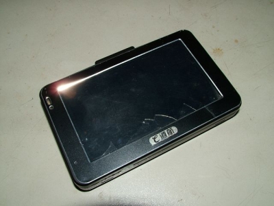 E01-s.jpg