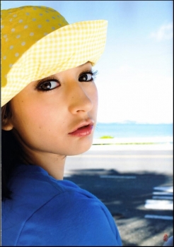 Hello_Leah031.jpg
