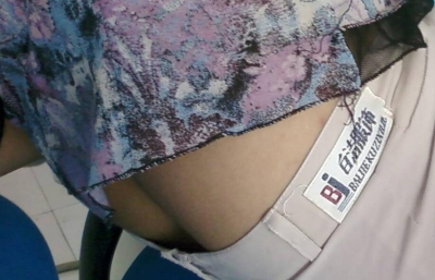Ƕ